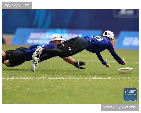 成都飞盘队在攀岩联赛中的团队协作表现精彩纷呈值得点赞